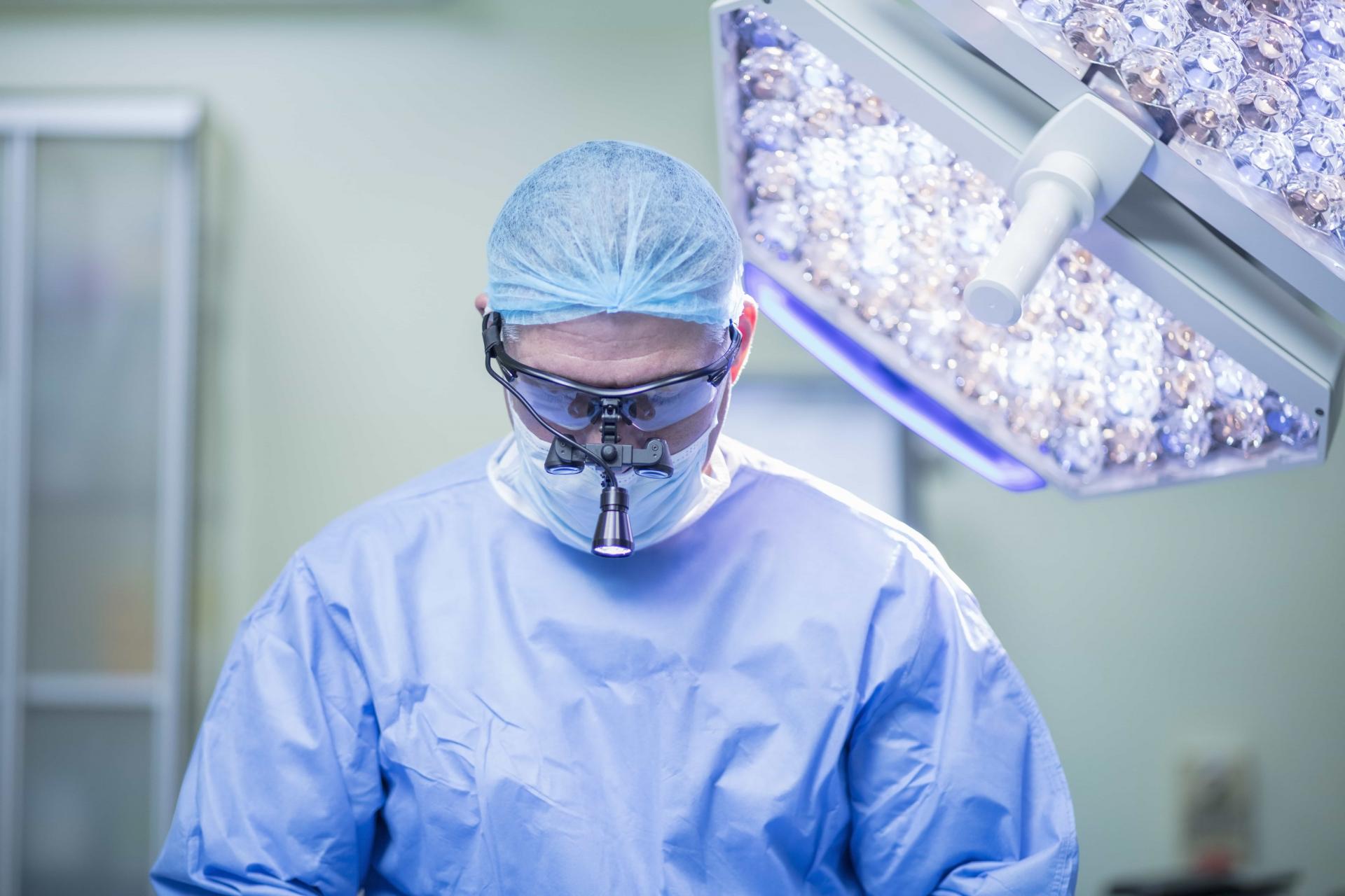 Oculoplastic and reconstructive surgery